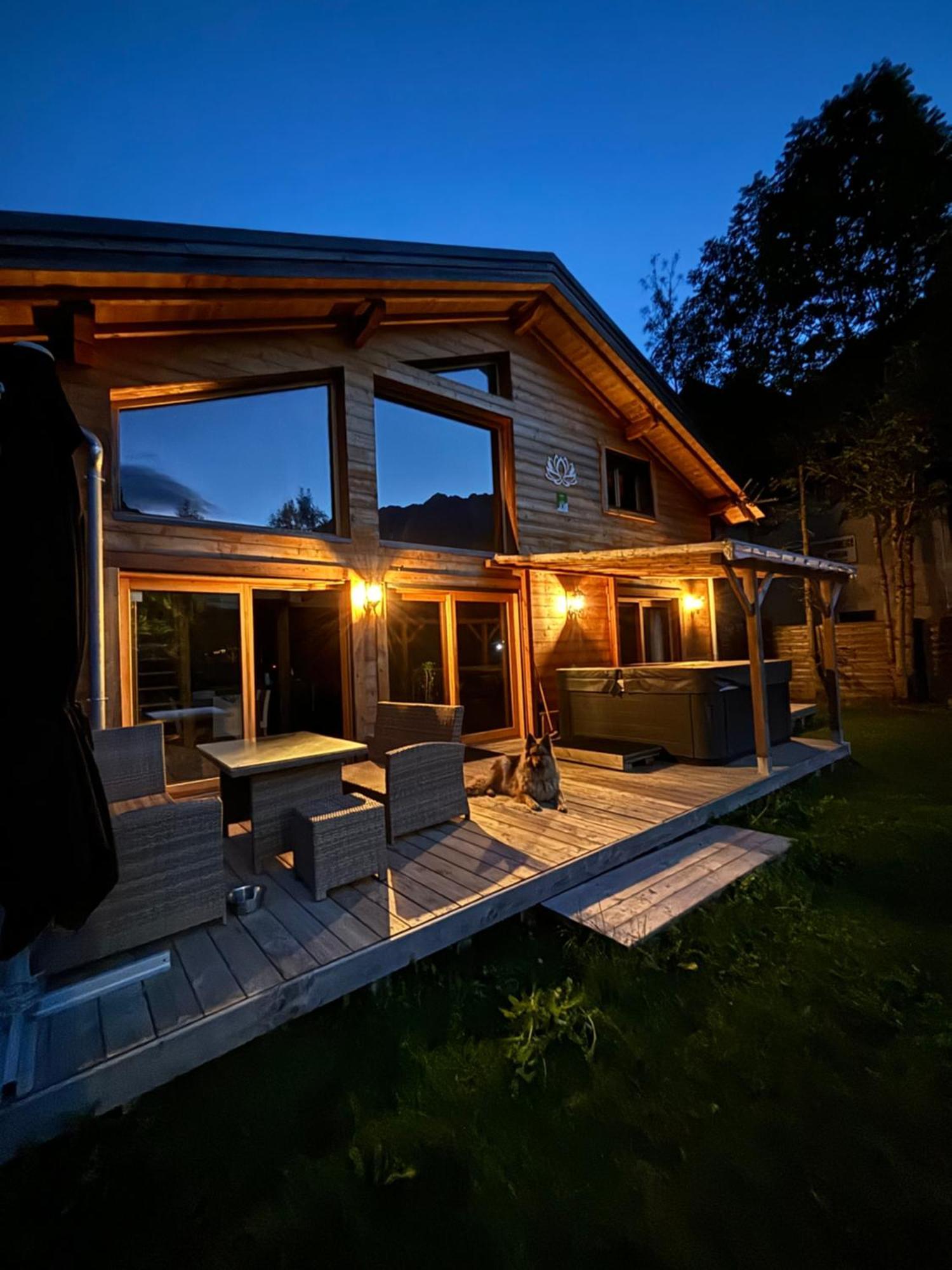 Chalet Le Lotus Blanc 莱德萨阿尔卑斯 外观 照片